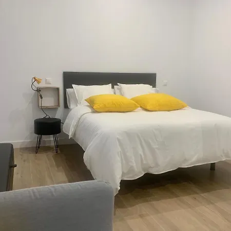 Puerta De 5 Callejon De Don Alvaro Apartmán