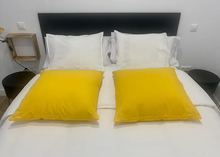 Puerta De 5 Callejon De Don Alvaro Caces