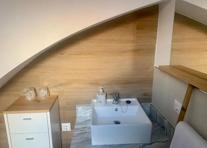 Puerta De 5 Callejon De Don Alvaro